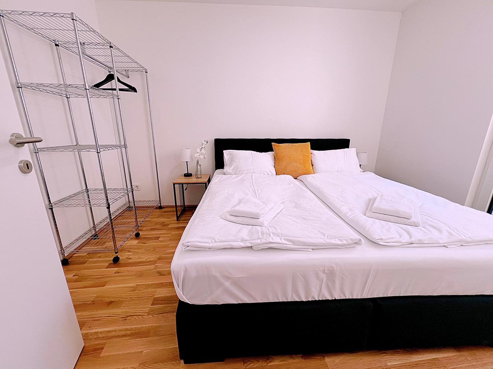 Modern, New, Next To Metro - Gg13 Apartments Vienna Esterno foto